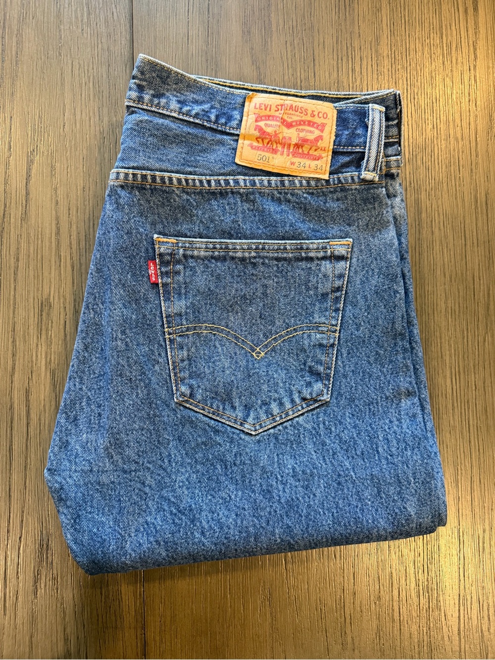 Levi's Men's Straight Blue Denim Jeans with Signature Back Patch